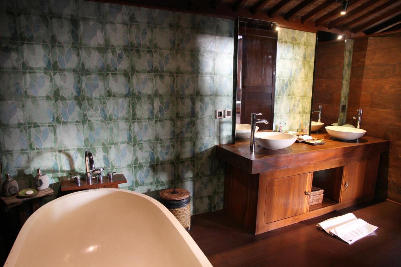 Benisari Batik Garden Cottage อูบุด ภายนอก รูปภาพ